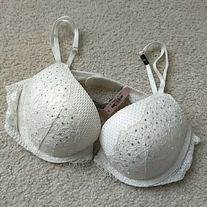 Brand new Victoria's secret bra